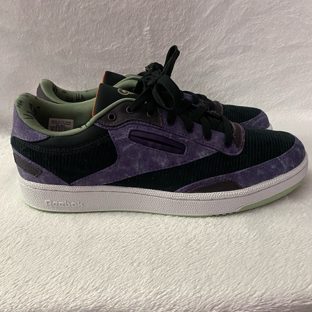 Reebok DC Joker Low-Top Sneakers in Purple, Black & Light Green - Picture 3 of 6
